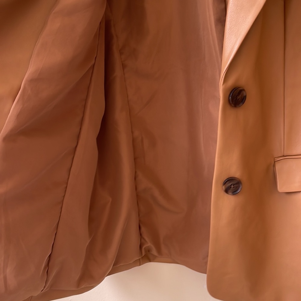 Women's Faux Leather Blazer! - Picture 6 of 6